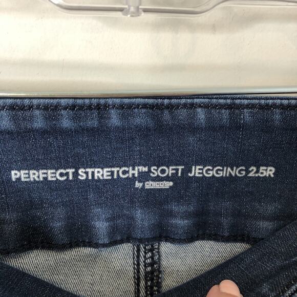 Chico's Women's Perfect Stretch Soft Pull-On Jeggings Size 2.5R (U.S. 14) - Picture 4 of 10